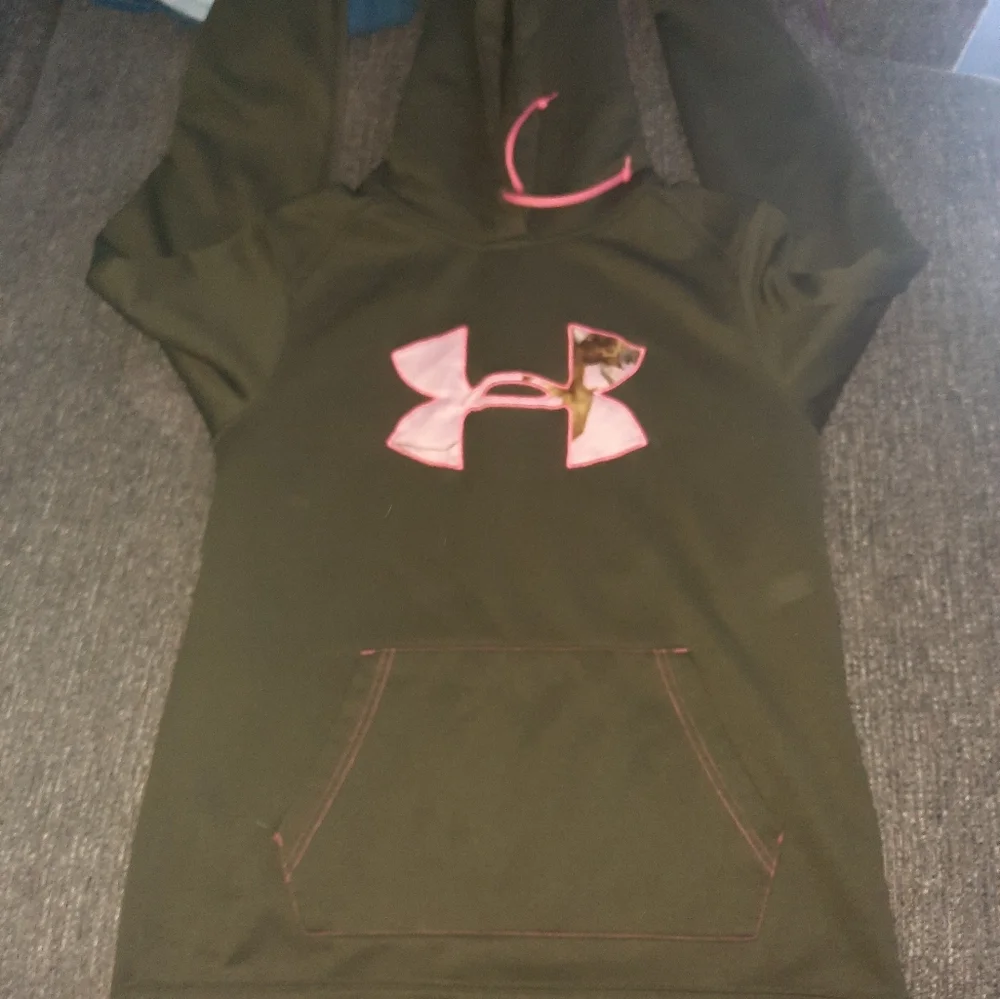 SOLD - Picture 3 of 3